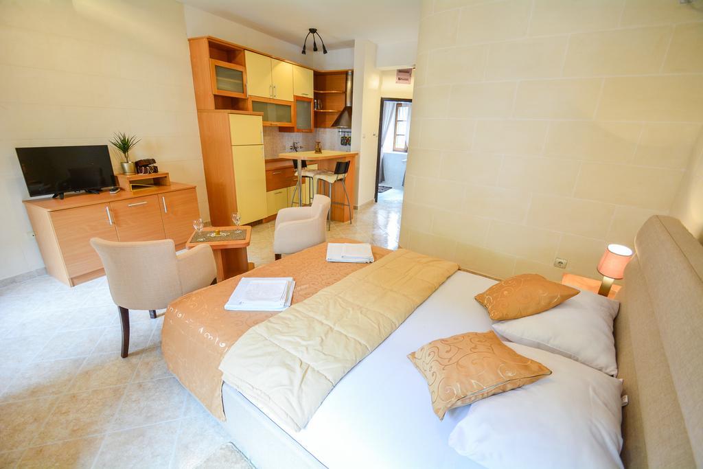 Apartments Casa Di Cattaro Exteriör bild